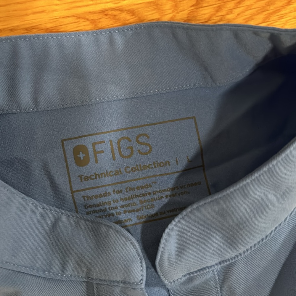 Figs Rafaela oversized scrub top - Picture 2 of 3